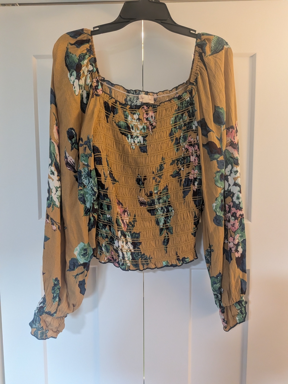 Hem & Thread Medium Floral Pattern Stretch Cropped Mustard Yellow Long Sleeve